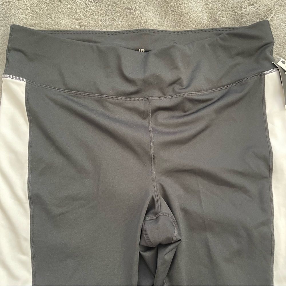✨ NWT Ideology Women’s Essentials Colorblocked Cropped Leggings – Size 2X - Picture 6 of 11